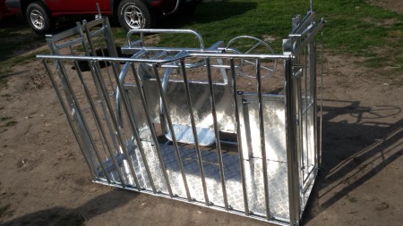 juh körmölő kaloda